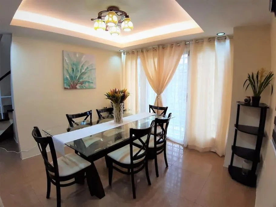 Villa La Casa Felice Ángeles Filipinas